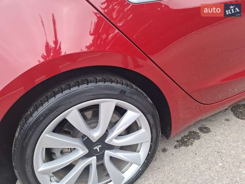 Седан Tesla Model 3 2018 в Харькове