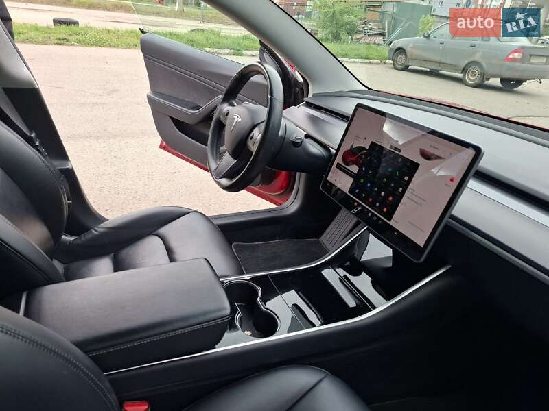 Седан Tesla Model 3 2018 в Харькове