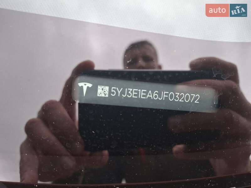 Седан Tesla Model 3 2018 в Харькове
