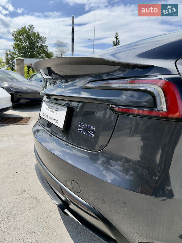 Седан Tesla Model 3 2024 в Виннице