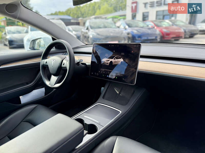 Седан Tesla Model 3 2022 в Виннице фото 22 Седан Tesla Model 3 2022 в Виннице