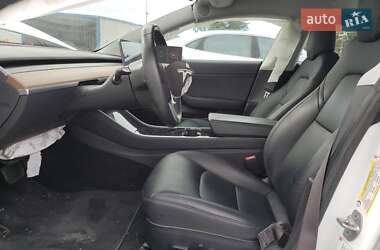 Седан Tesla Model 3 2018 в 