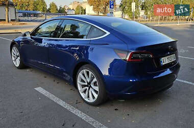 Седан Tesla Model 3 2020 в 