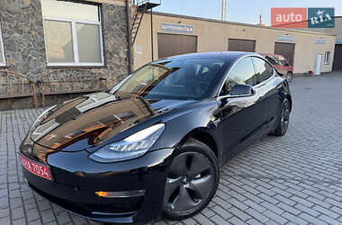 Седан Tesla Model 3 2019 в 