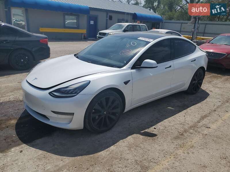 Седан Tesla Model 3 2019 в 