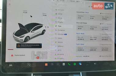 Седан Tesla Model 3 2019 в 