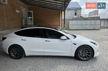 Седан Tesla Model 3 2018 в Виннице
