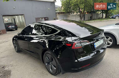 Седан Tesla Model 3 2018 в 