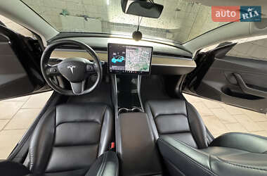 Седан Tesla Model 3 2018 в 