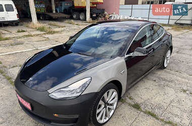 Седан Tesla Model 3 2018 в 