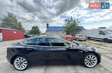 Седан Tesla Model 3 2018 в 