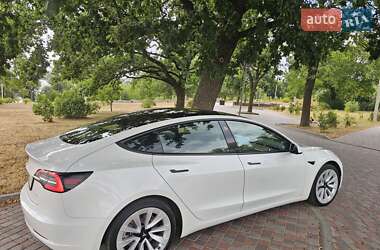 Седан Tesla Model 3 2021 в Кропивницком