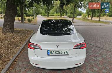 Седан Tesla Model 3 2021 в Кропивницькому фото 16 Седан Tesla Model 3 2021 в Кропивницькому