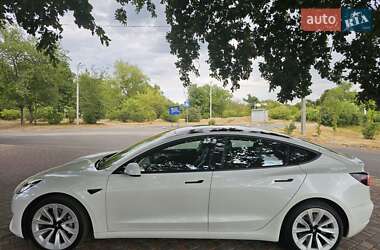 Седан Tesla Model 3 2021 в Кропивницком