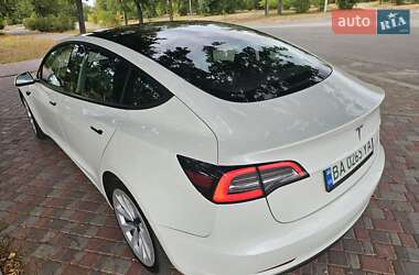 Седан Tesla Model 3 2021 в Кропивницькому фото 28 Седан Tesla Model 3 2021 в Кропивницькому