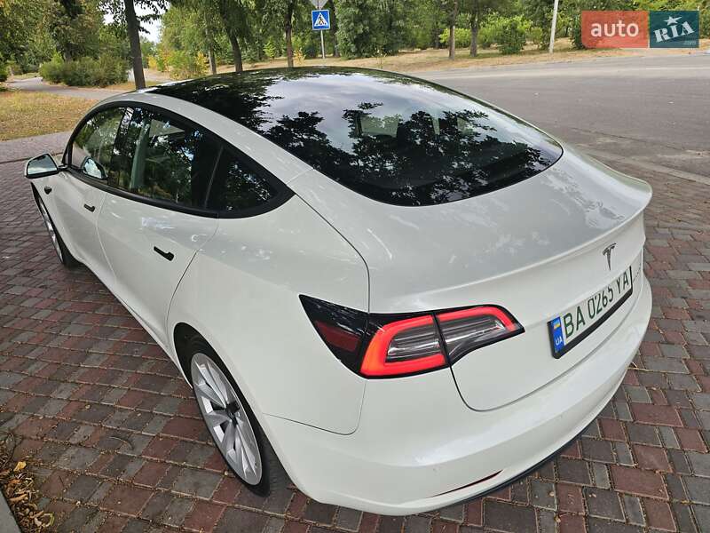 Седан Tesla Model 3 2021 в Кропивницькому фото 28 Седан Tesla Model 3 2021 в Кропивницькому