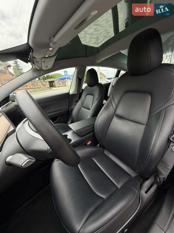 Седан Tesla Model 3 2021 в Луцке фото 12 Седан Tesla Model 3 2021 в Луцке