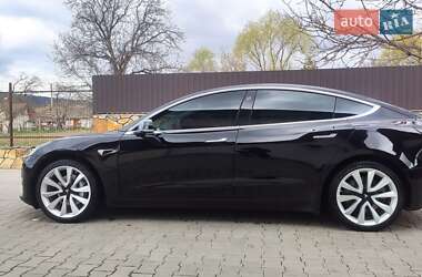 Седан Tesla Model 3 2019 в 