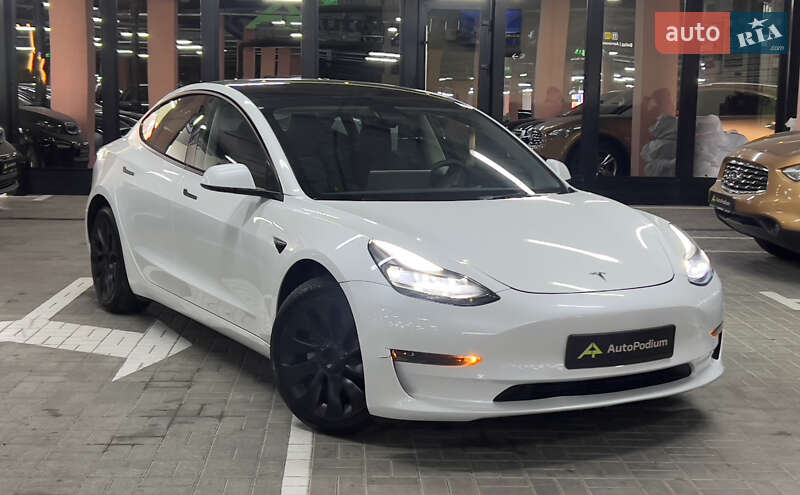 Tesla Model 3 2023