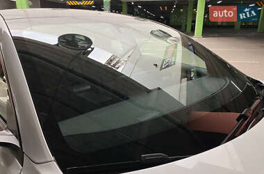 Седан Tesla Model 3 2023 в 