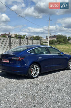 Седан Tesla Model 3 2020 в 