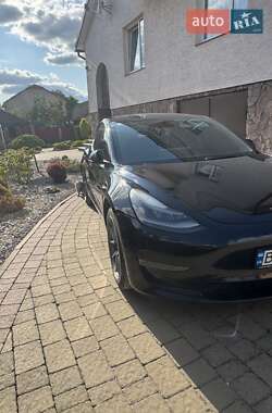 Седан Tesla Model 3 2021 в 