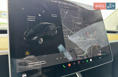 Седан Tesla Model 3 2019 в 