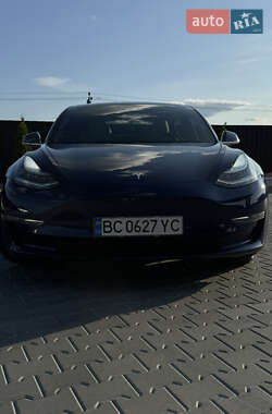 Седан Tesla Model 3 2020 в 