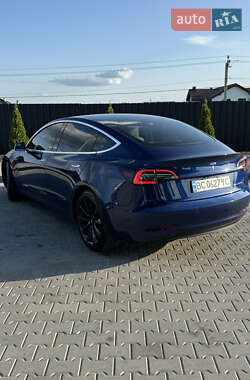 Седан Tesla Model 3 2020 в 