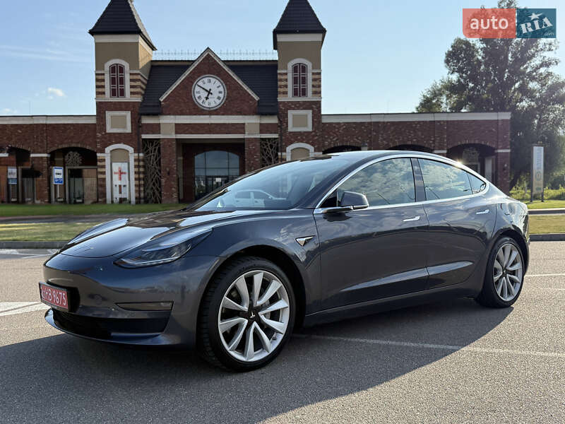Седан Tesla Model 3 2019 в 