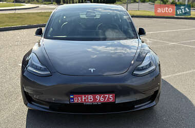 Седан Tesla Model 3 2019 в 