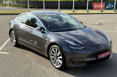 Седан Tesla Model 3 2019 в 