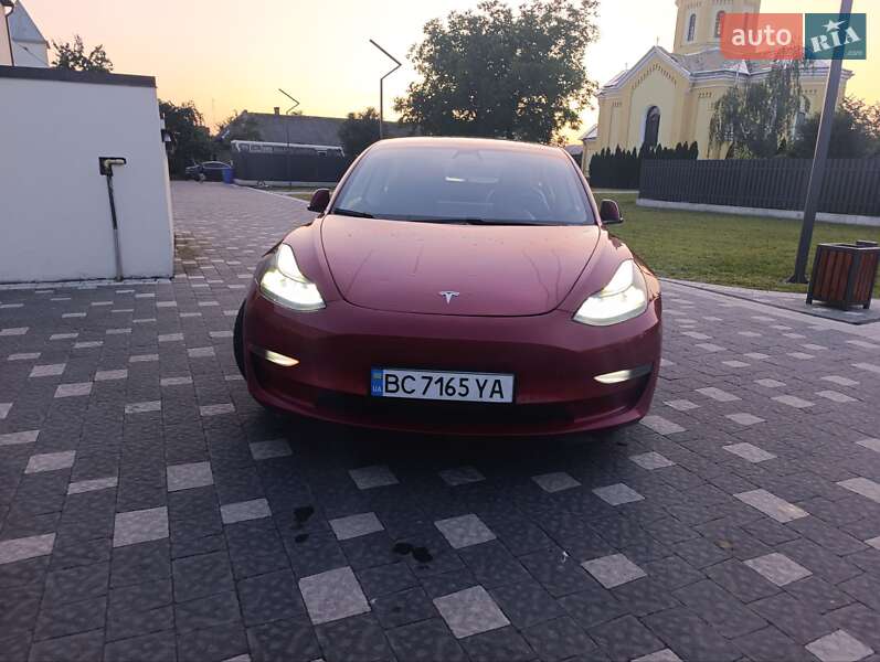 Седан Tesla Model 3 2021 в Львове фото 6 Седан Tesla Model 3 2021 в Львове