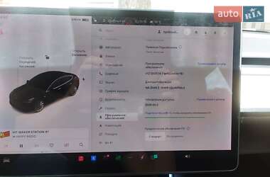 Седан Tesla Model 3 2019 в 