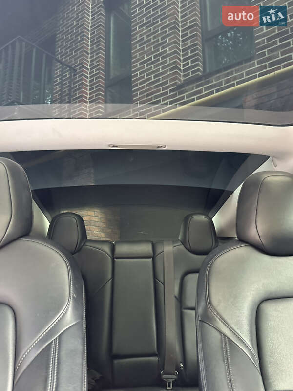 Седан Tesla Model 3 2018 в Хмельницком