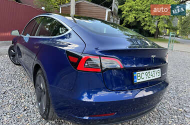 Седан Tesla Model 3 2019 в 