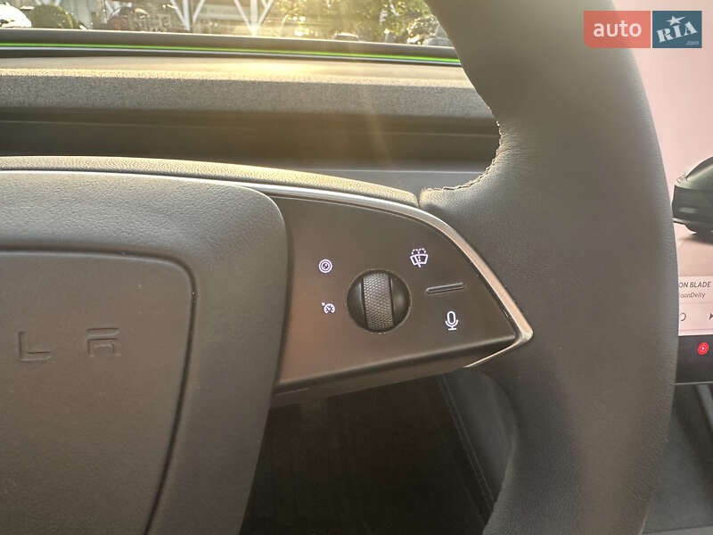 Седан Tesla Model 3 2024 в Хмельницком