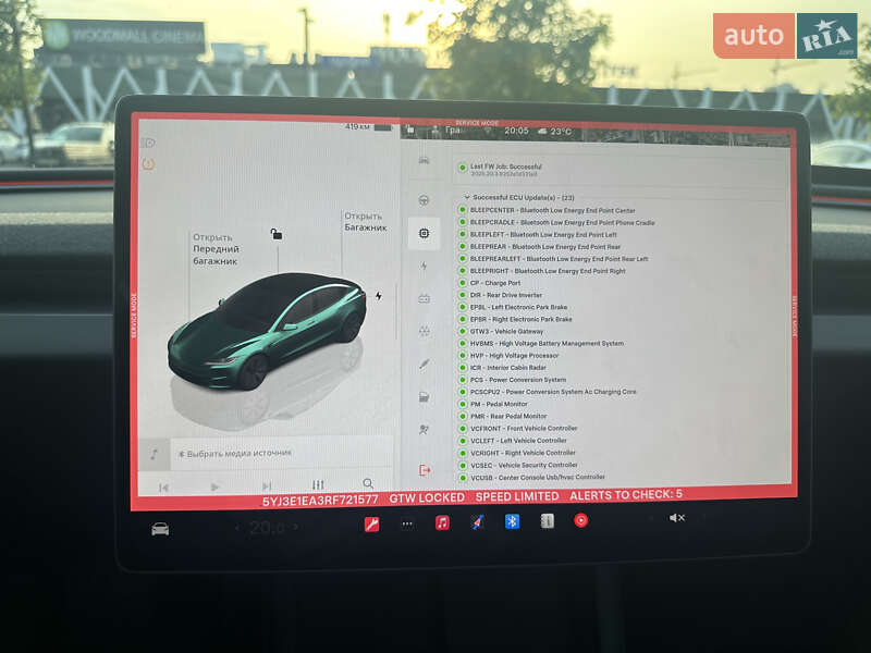 Седан Tesla Model 3 2024 в Хмельницком