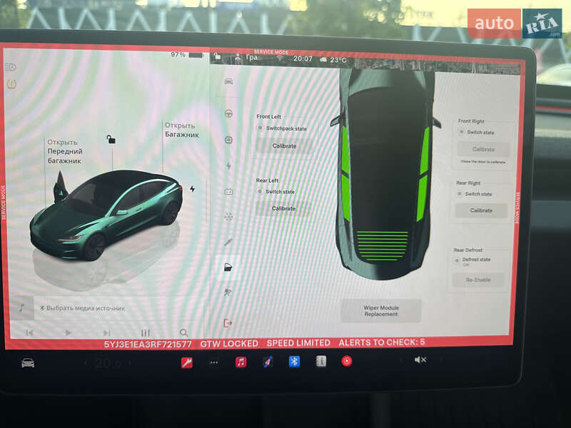 Седан Tesla Model 3 2024 в Хмельницком