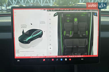 Седан Tesla Model 3 2024 в 