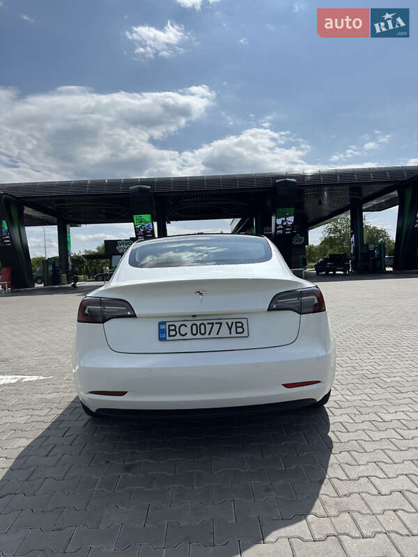 Седан Tesla Model 3 2019 в Львове фото 10 Седан Tesla Model 3 2019 в Львове