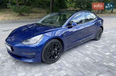 Седан Tesla Model 3 2022 в Запорожье