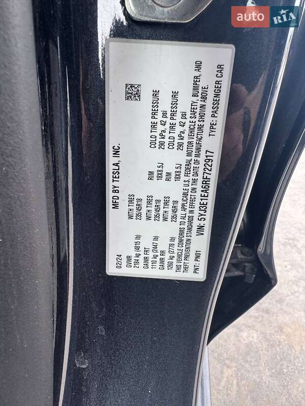 Седан Tesla Model 3 2024 в Львове