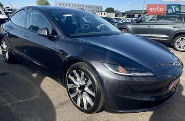 Седан Tesla Model 3 2024 в 