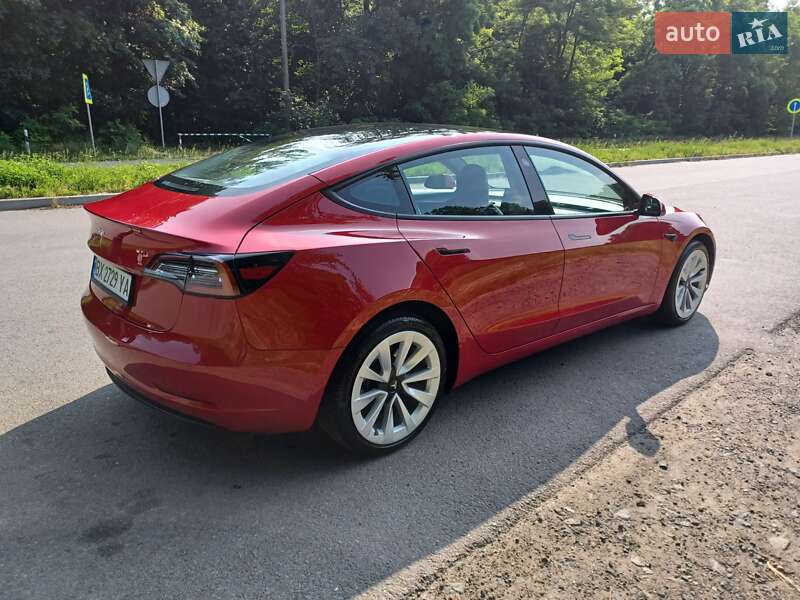 Седан Tesla Model 3 2022 в Хмельницком