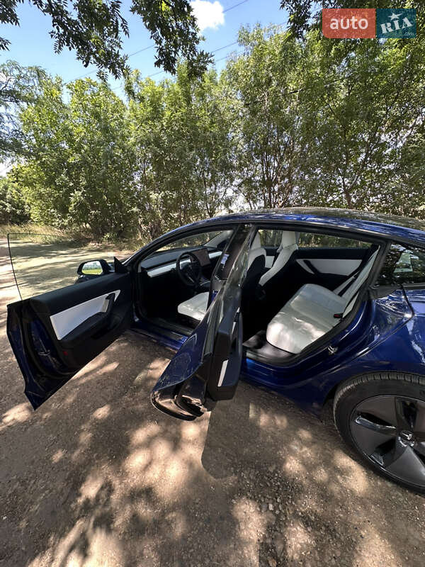 Седан Tesla Model 3 2020 в Одессе