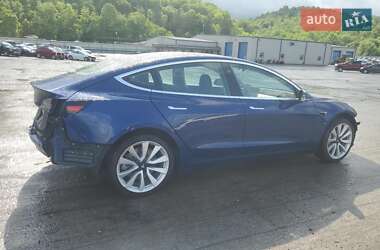 Седан Tesla Model 3 2019 в 