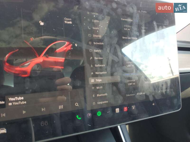 Седан Tesla Model 3 2018 в Львове