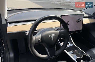 Седан Tesla Model 3 2018 в 