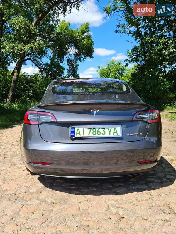 Седан Tesla Model 3 2018 в Сквире